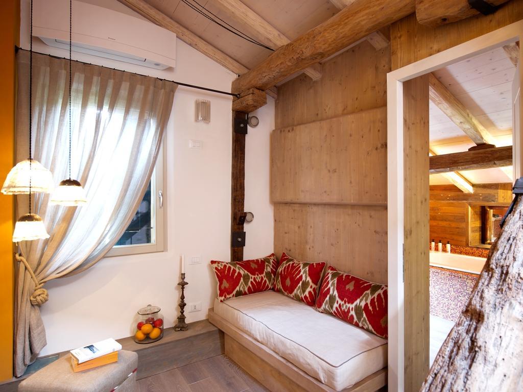 Casa Fluo Relais Guest House Bologna Exterior photo